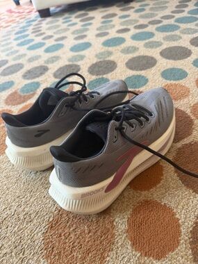 Brooks Glycerin Max 2’s Women’s Running Shoes